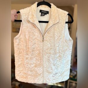 Peck & Peck faux fur zip-up vest